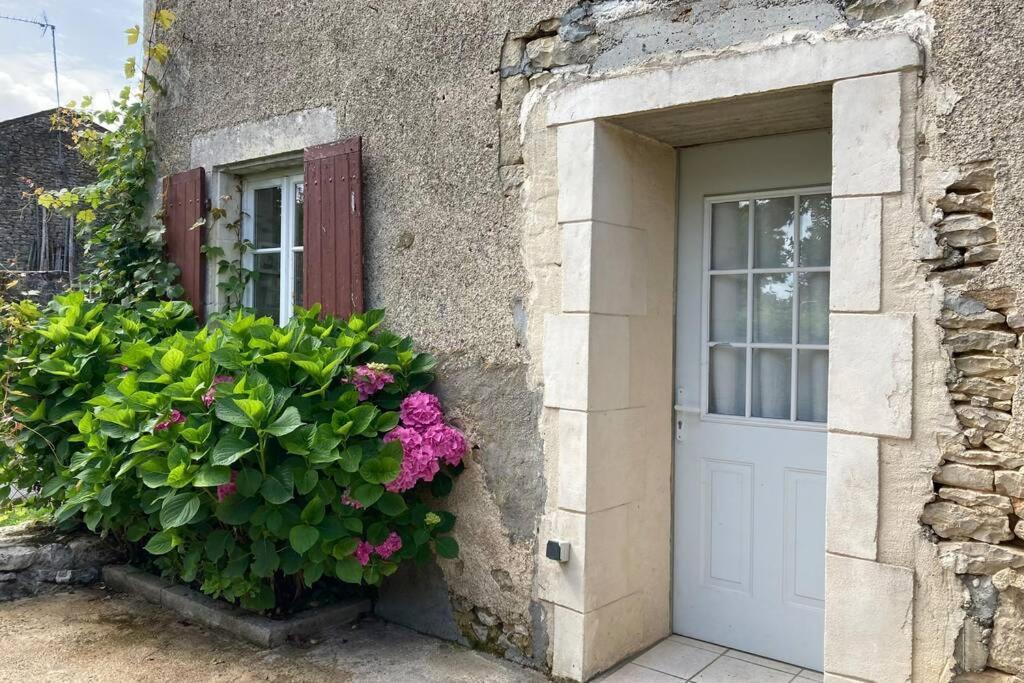 Charmante Maison Dans La Vallee De La Charente Vouleme 外观 照片